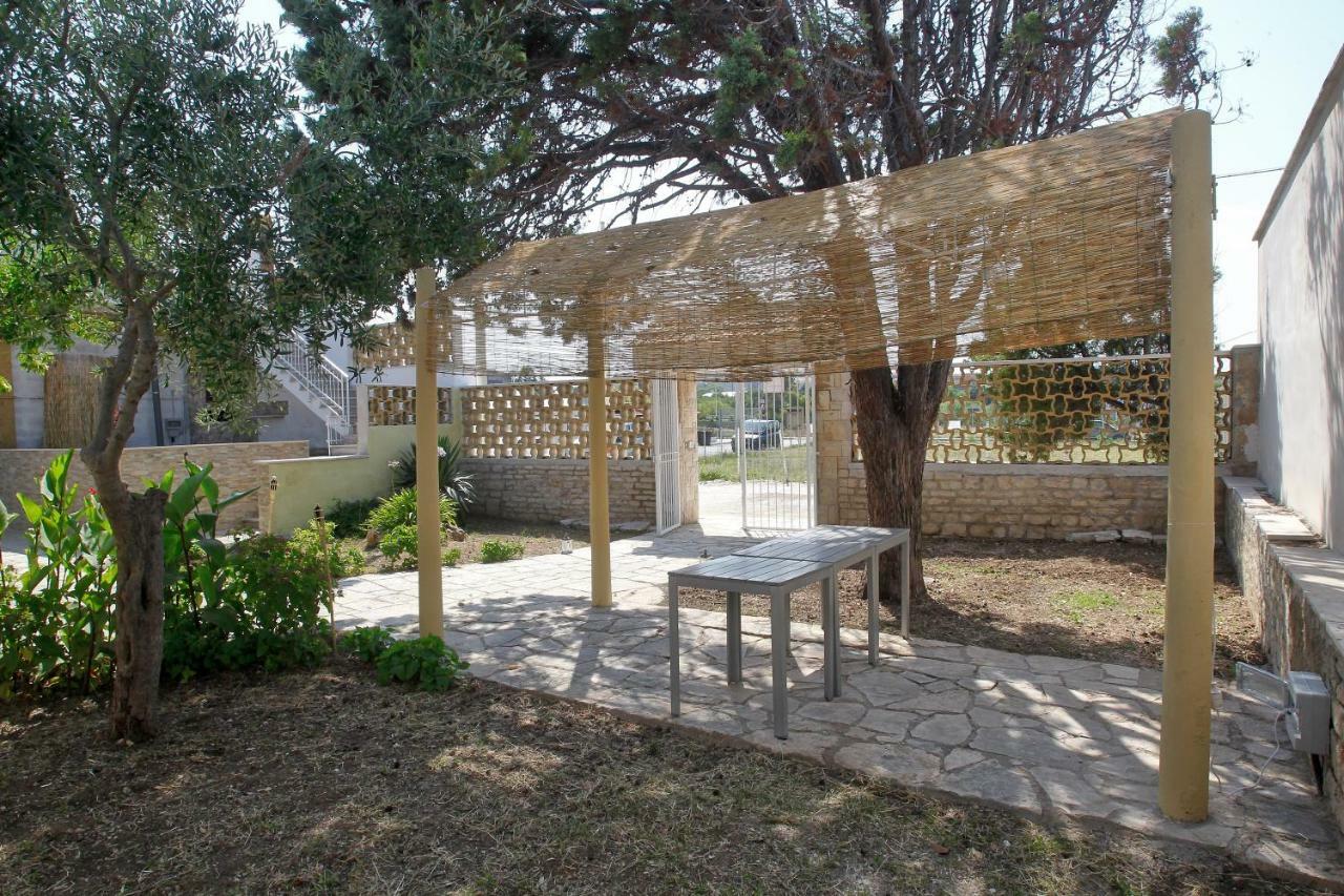 B&B Villa Al Mare Giovinazzo Exterior foto